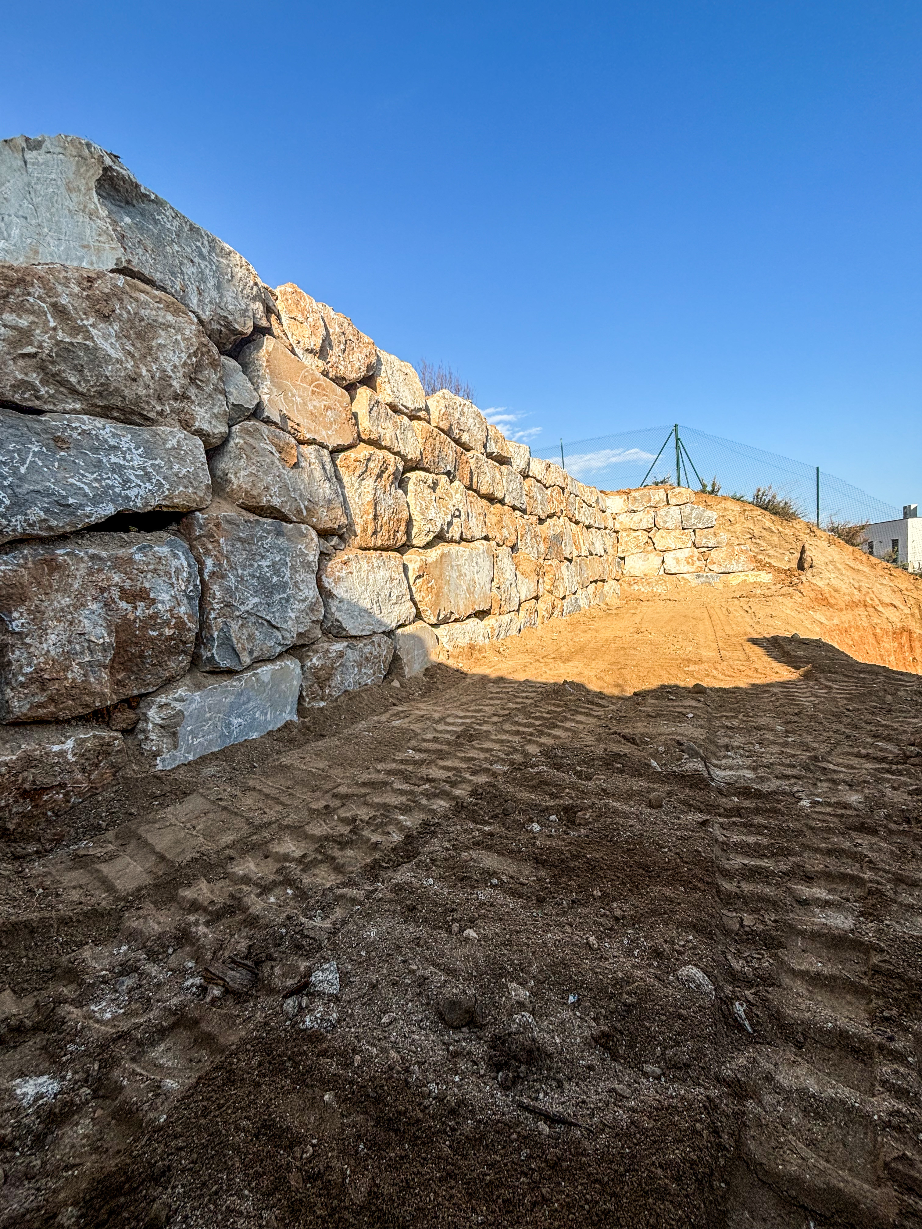 MURO IRREGULAR
